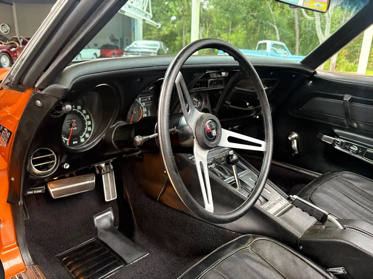 Vehicle photo 40