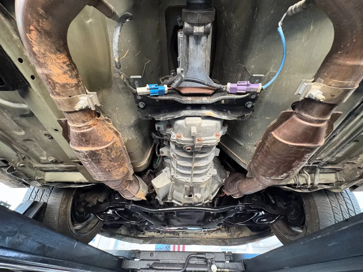 Vehicle photo 48