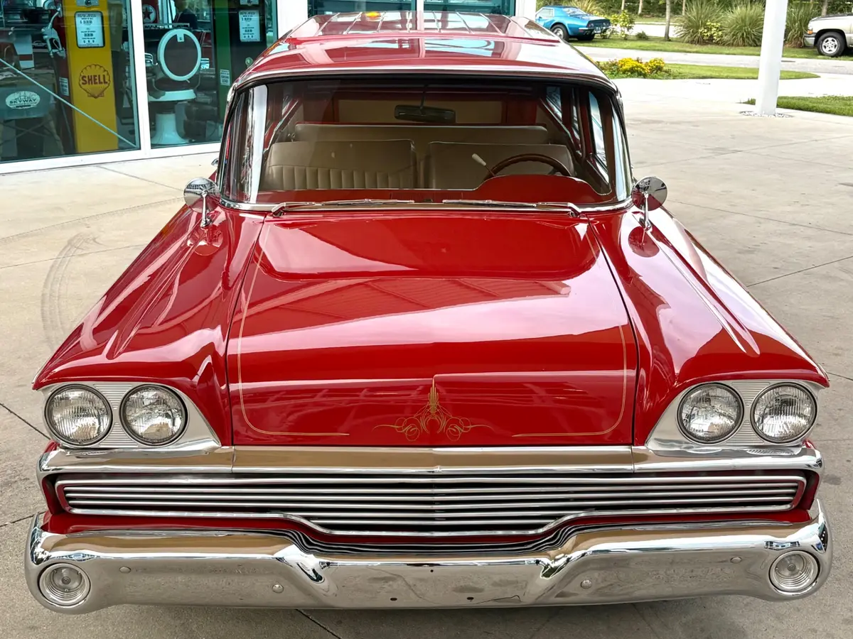 Vehicle photo 3