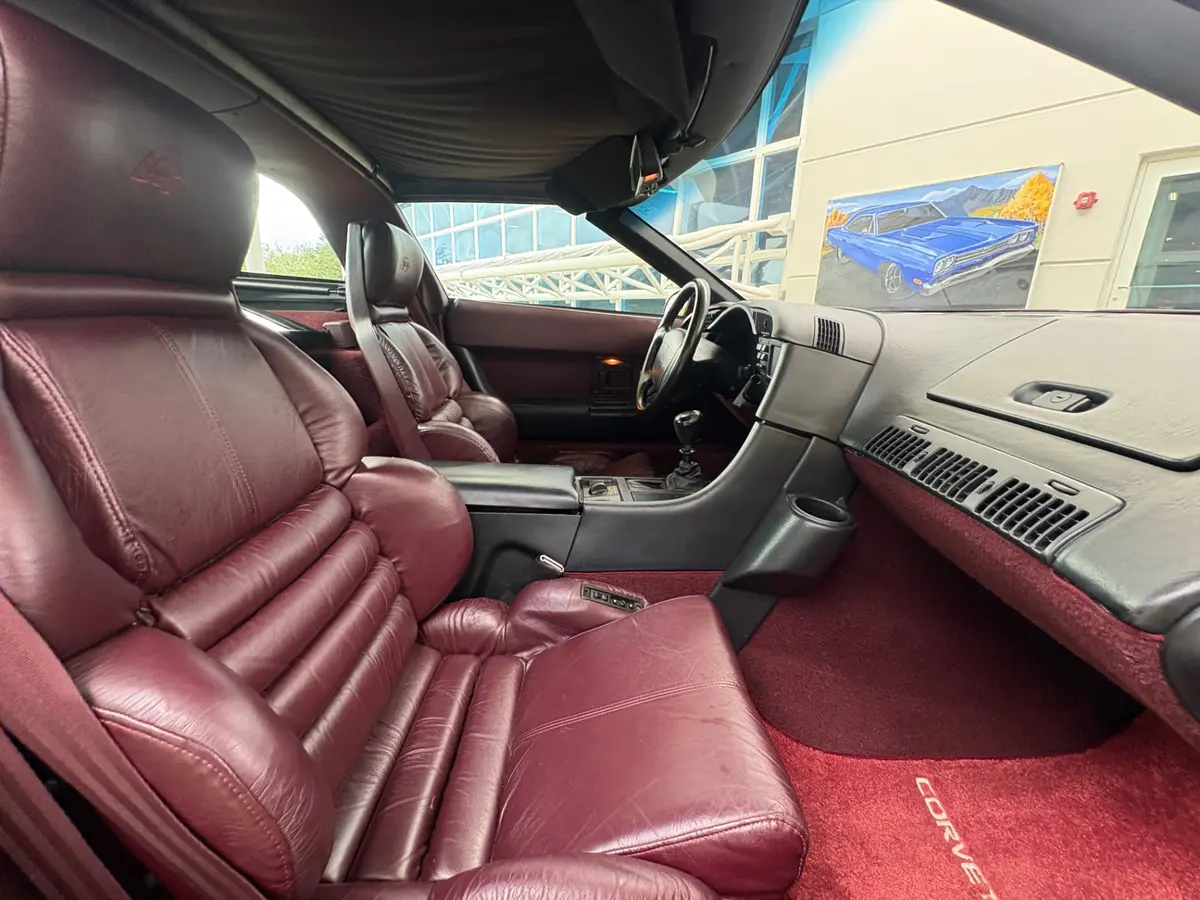 Vehicle photo 39