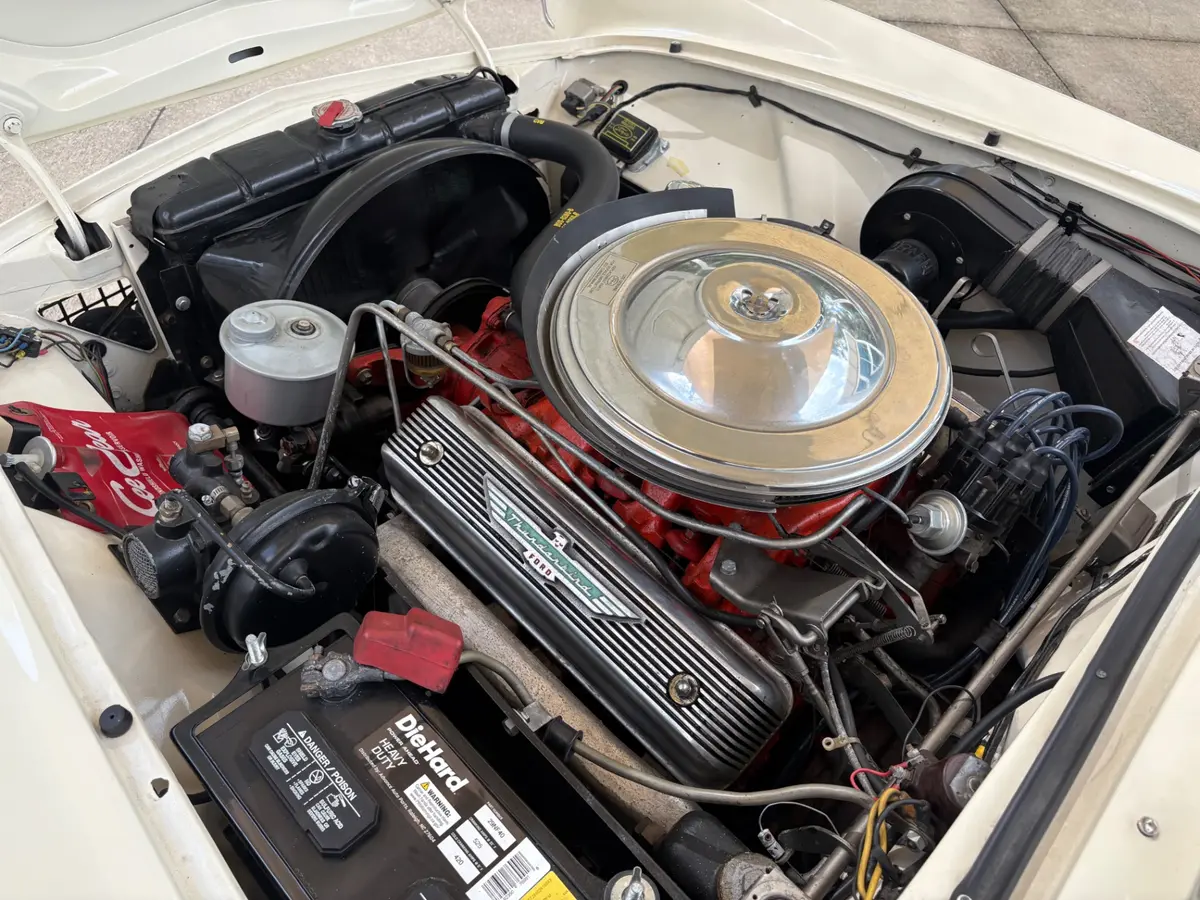 Vehicle photo 35