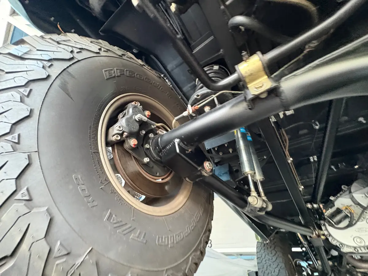 Vehicle photo 59