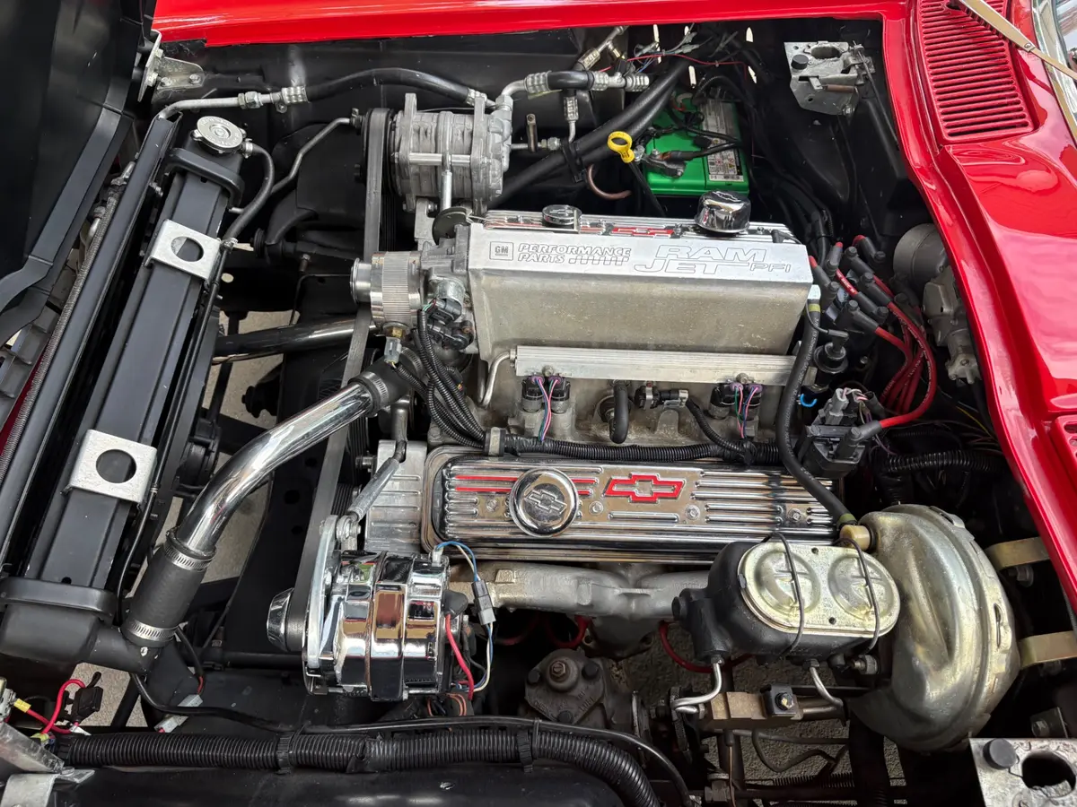Vehicle photo 32