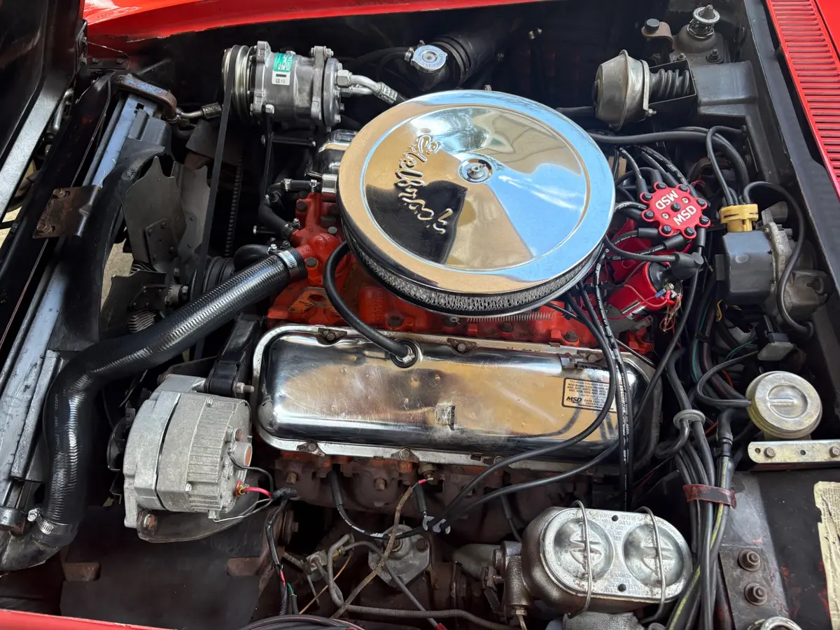 Vehicle photo 34