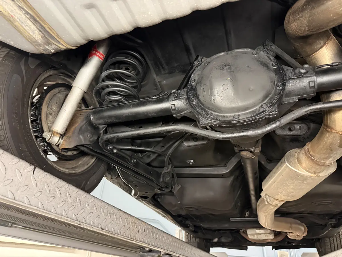 Vehicle photo 45
