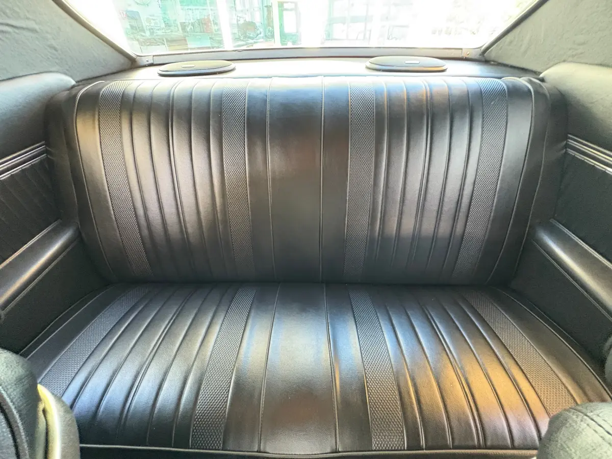 Vehicle photo 39