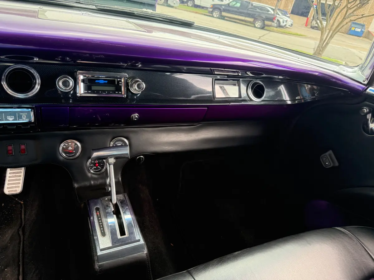 Vehicle photo 36