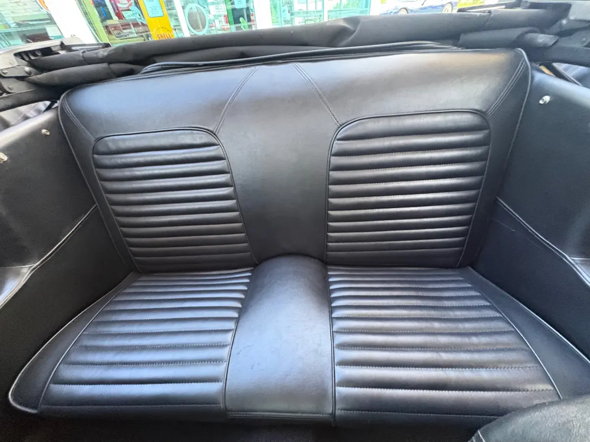 Vehicle photo 41