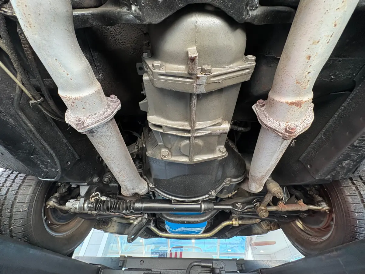 Vehicle photo 53