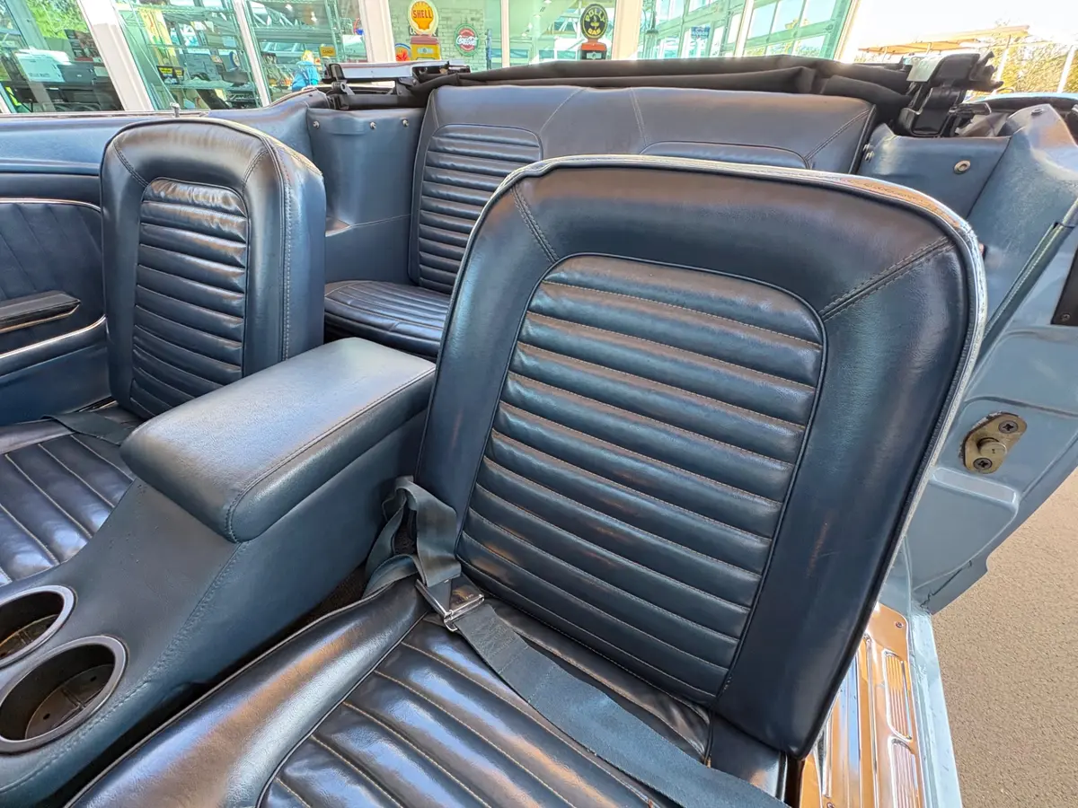Vehicle photo 39