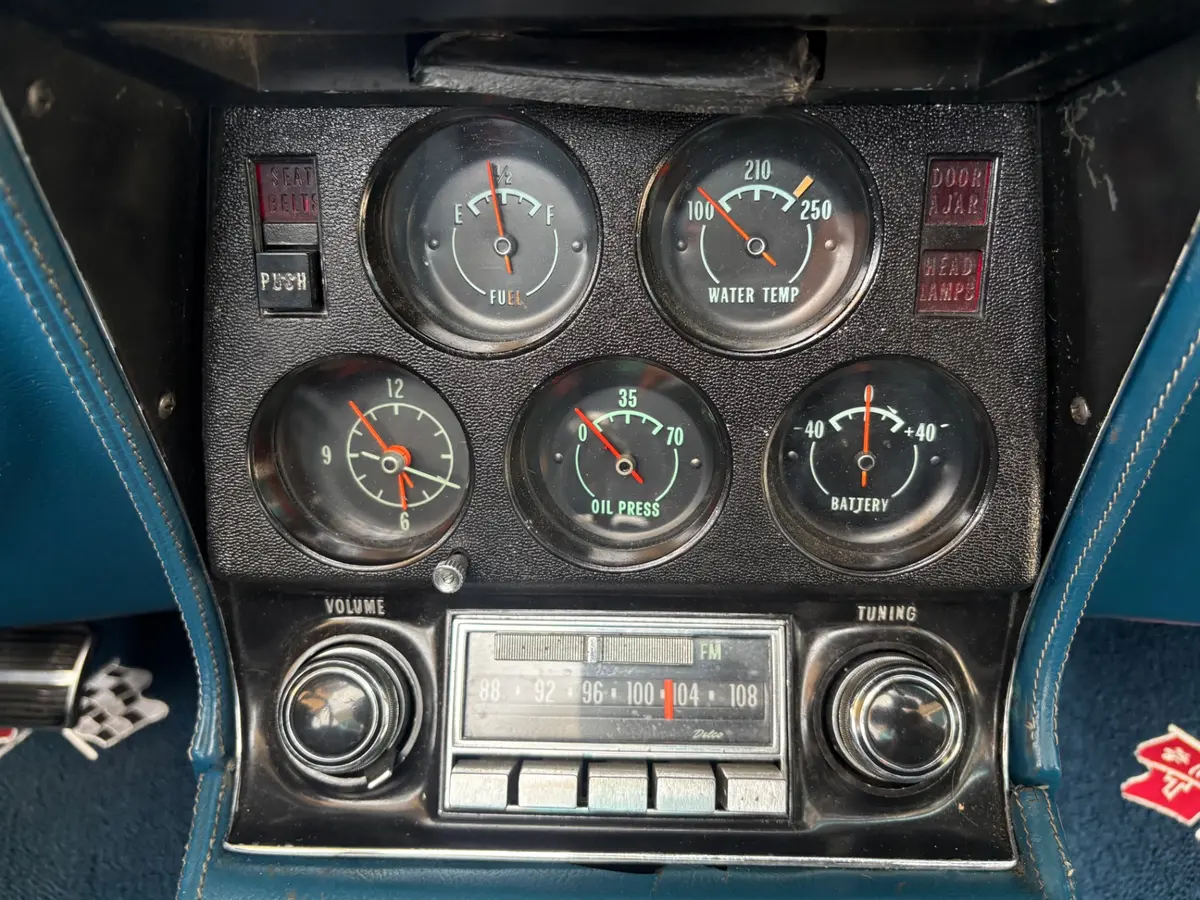 Vehicle photo 56