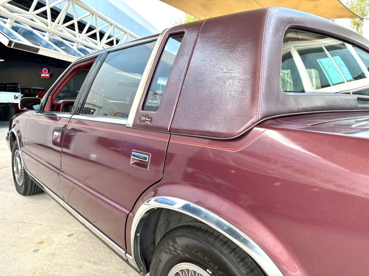 Vehicle photo 15