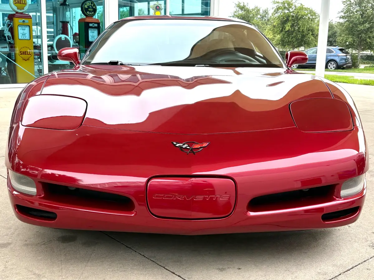 Vehicle photo 2
