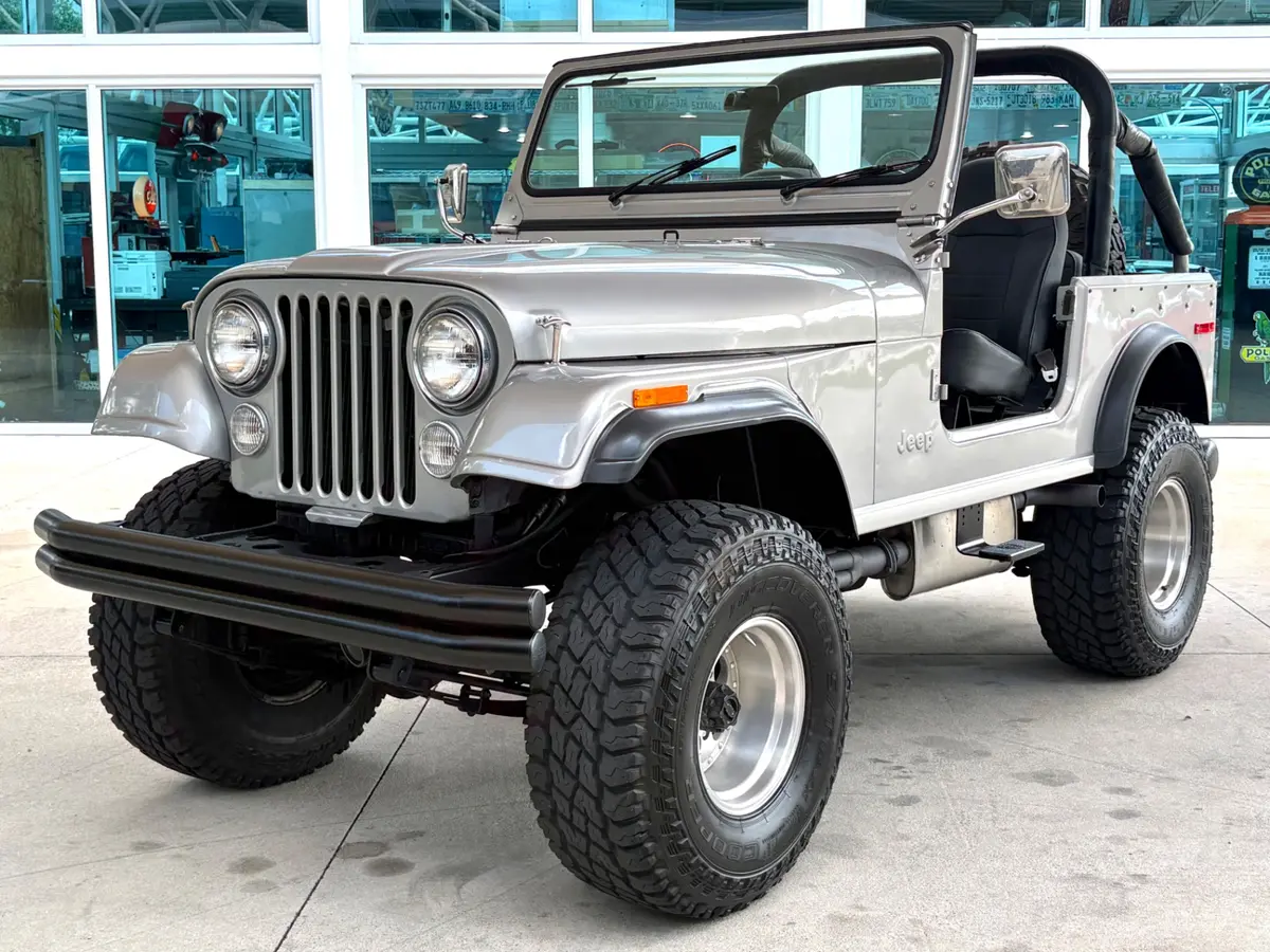 Vehicle photo 1