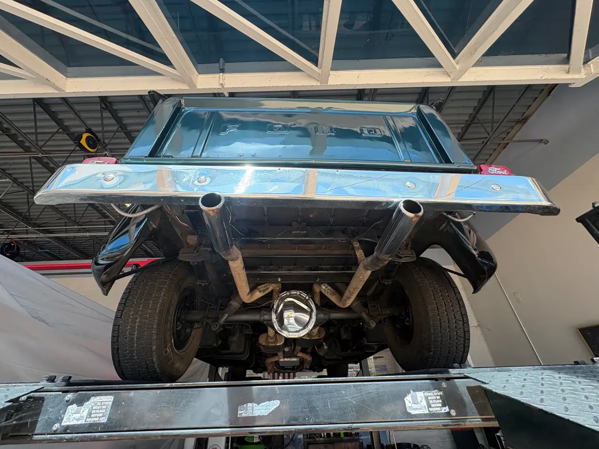 Vehicle photo 39