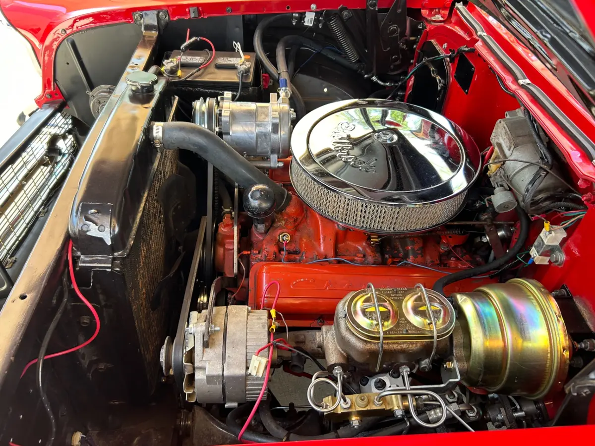 Vehicle photo 18