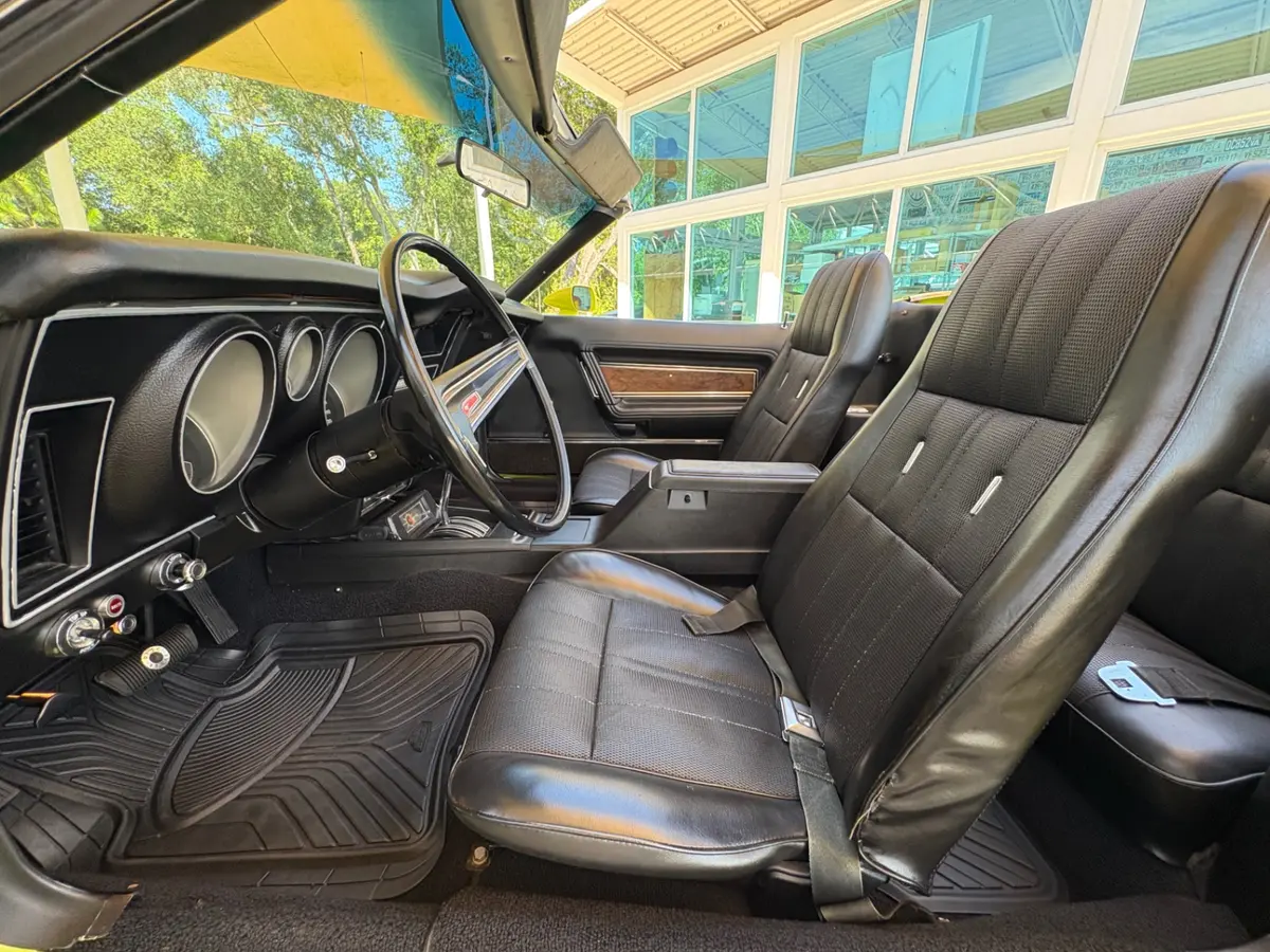 Vehicle photo 39