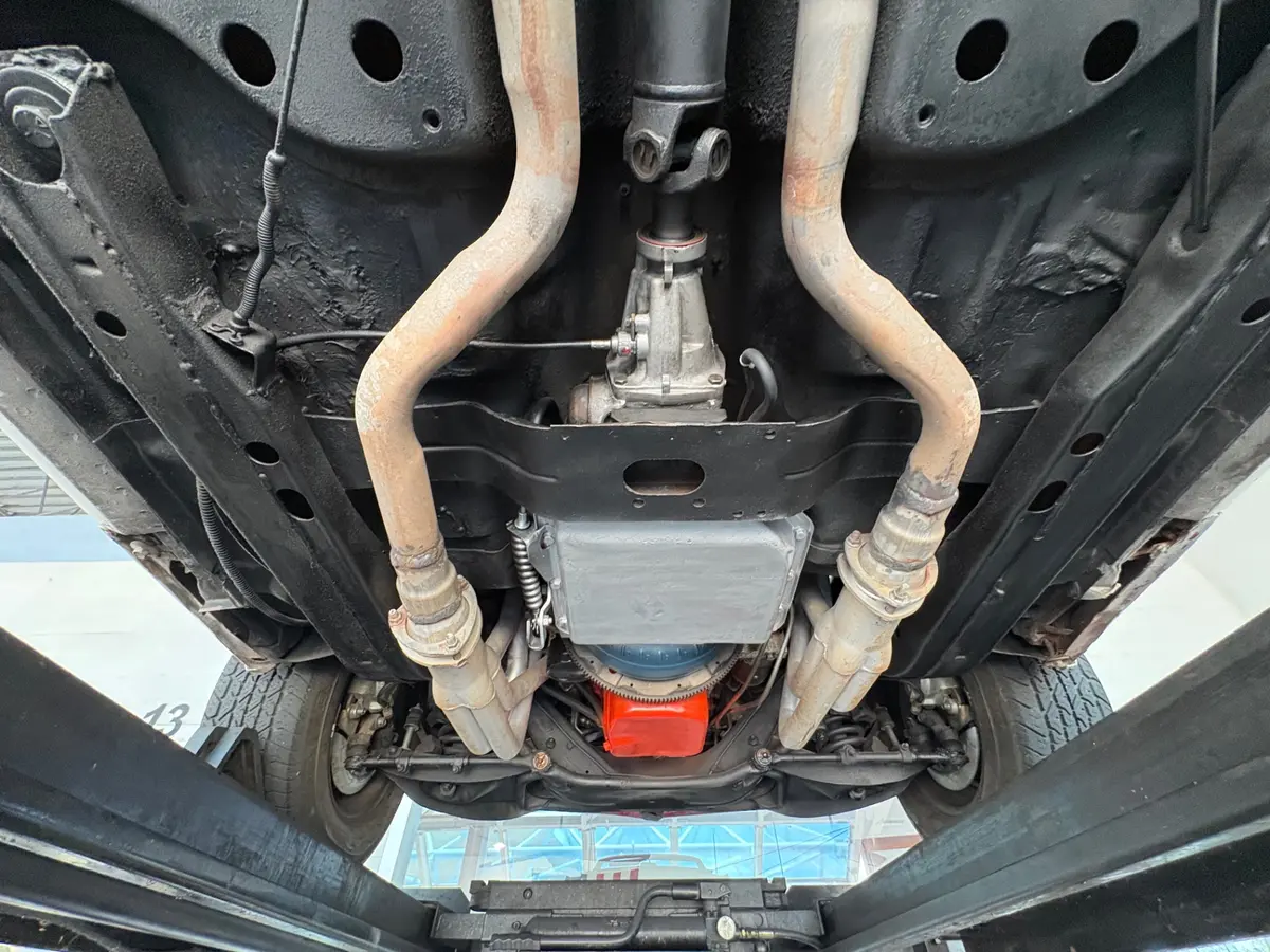 Vehicle photo 57