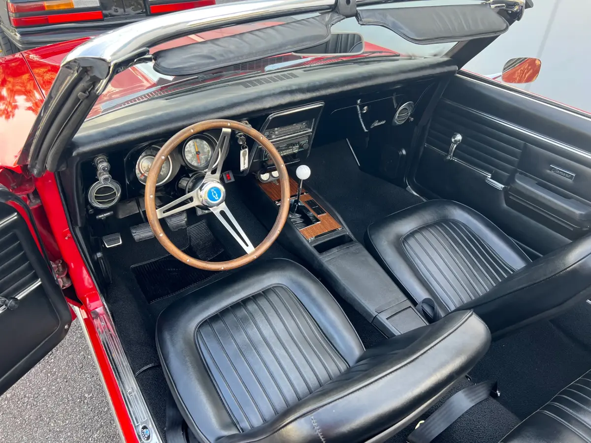 Vehicle photo 34