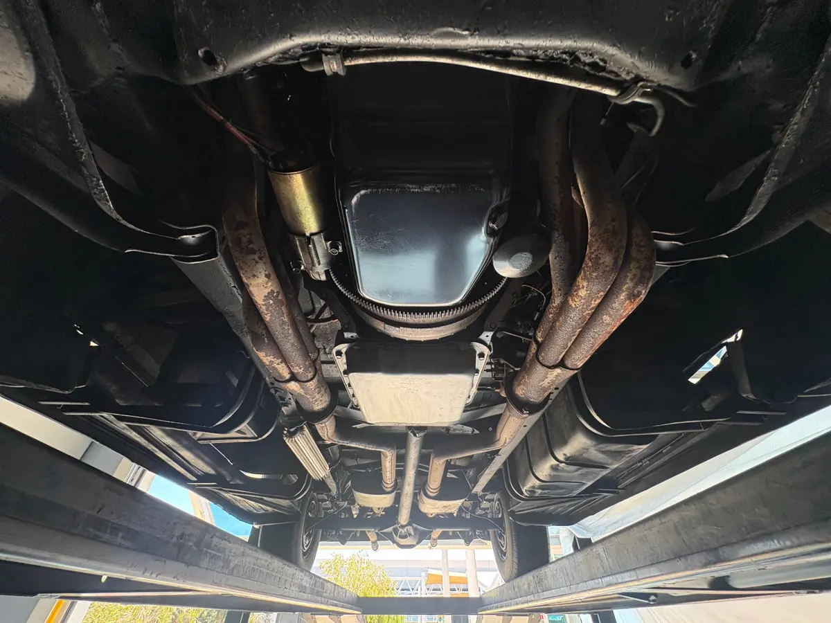 Vehicle photo 50