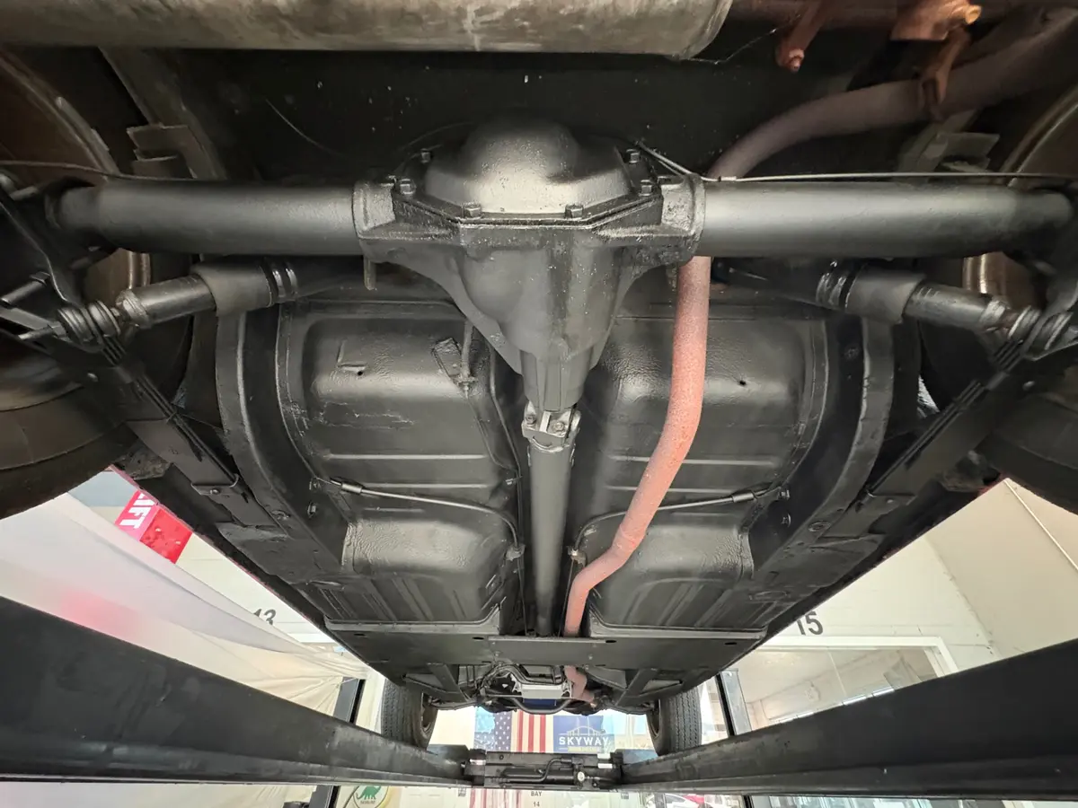 Vehicle photo 50