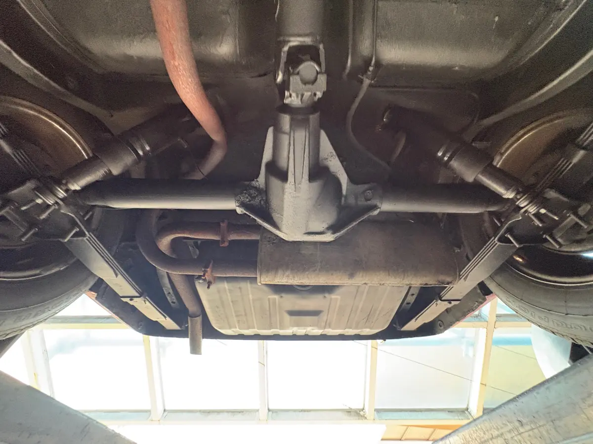 Vehicle photo 64