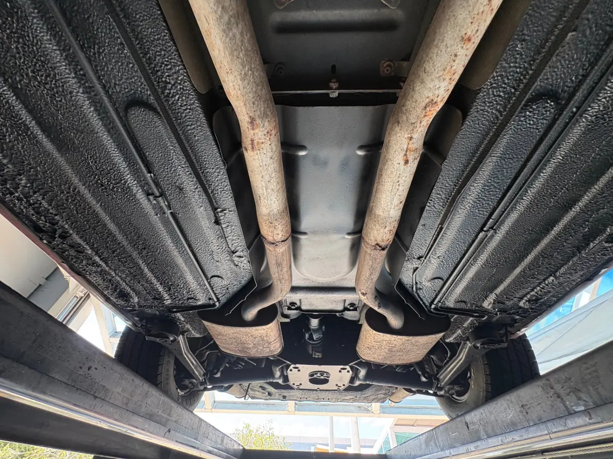 Vehicle photo 58