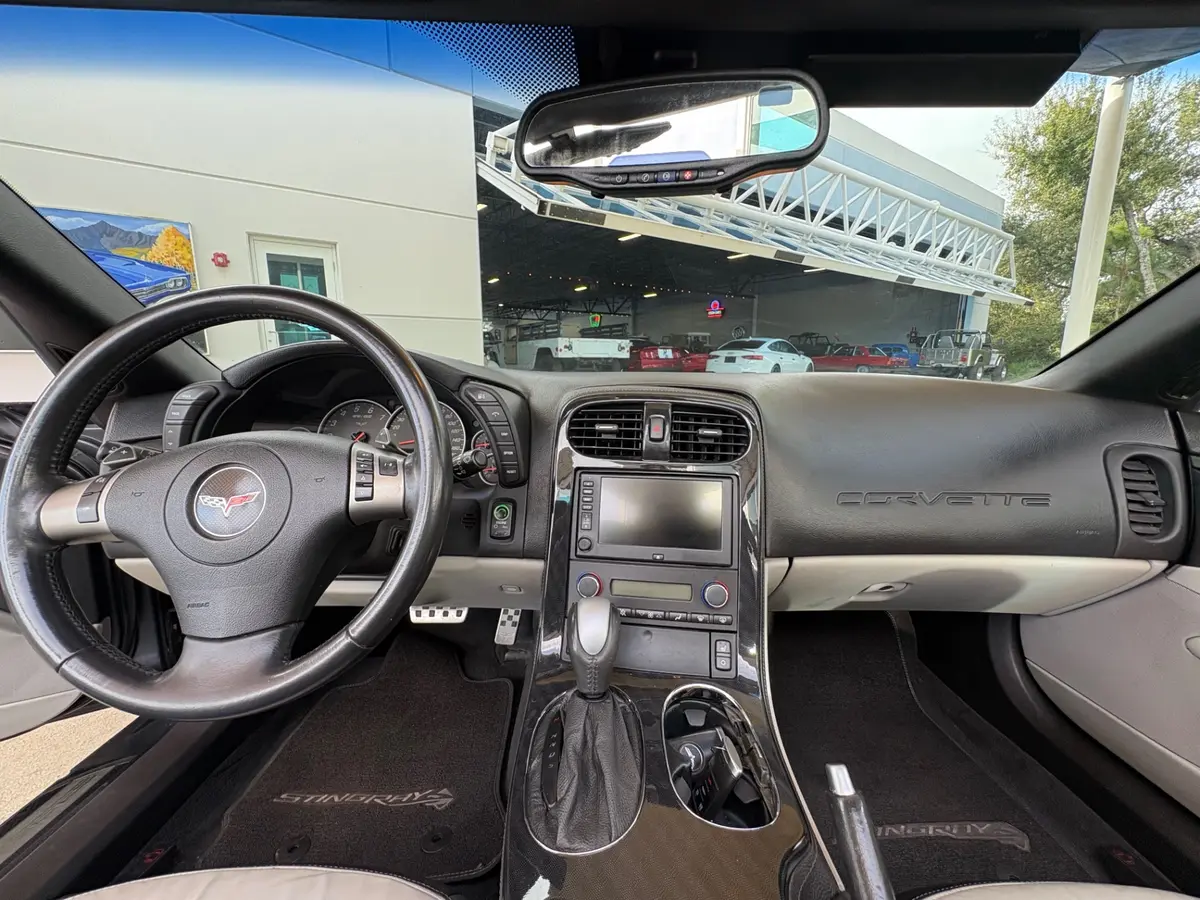 Vehicle photo 39
