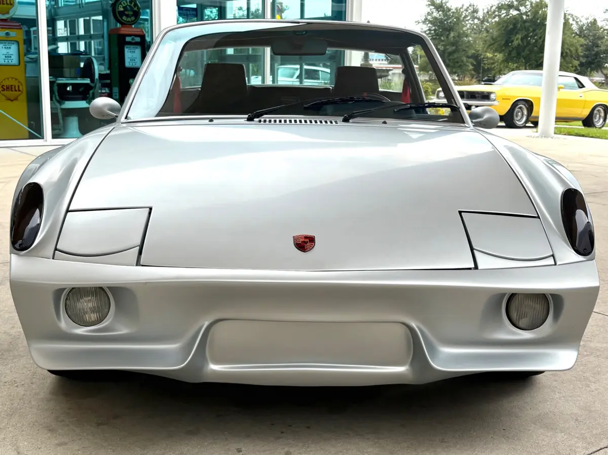 Vehicle photo 2