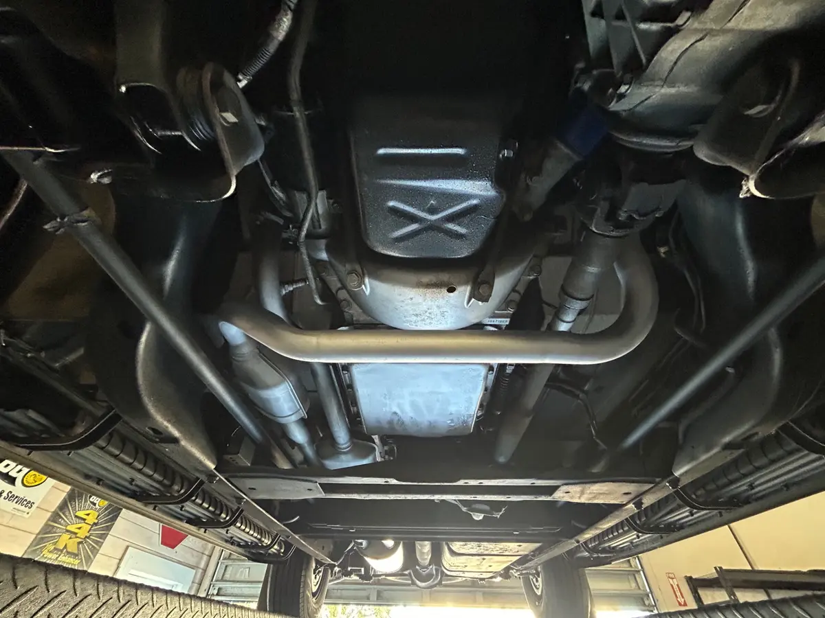 Vehicle photo 40