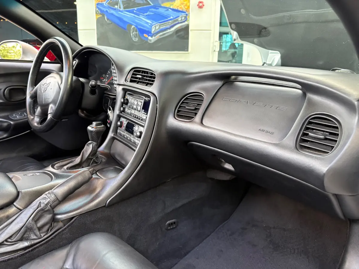 Vehicle photo 42