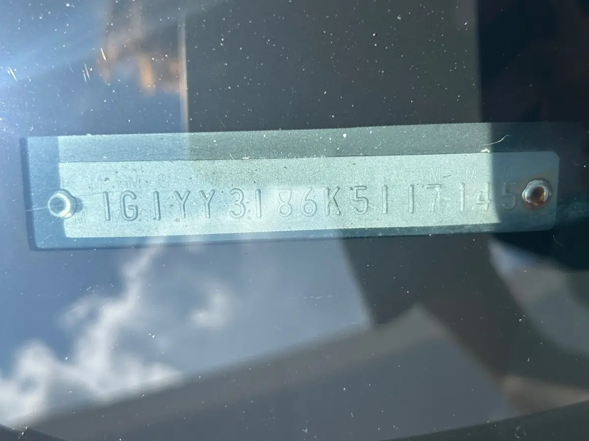 Vehicle photo 16