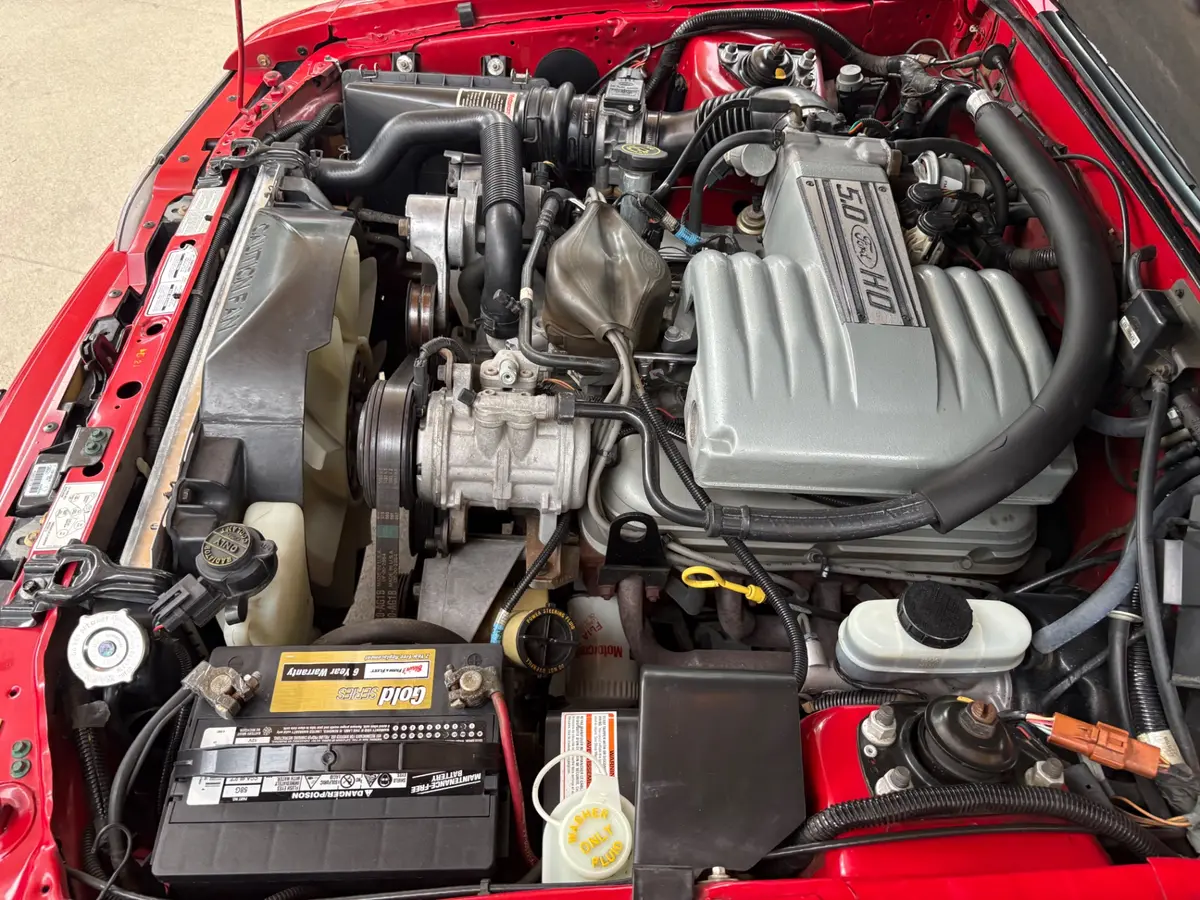 Vehicle photo 36