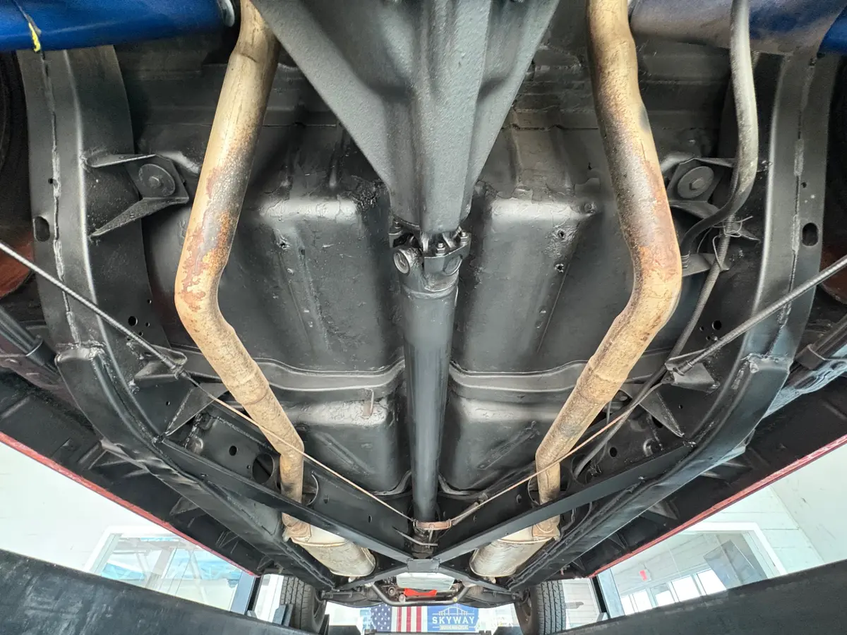 Vehicle photo 50