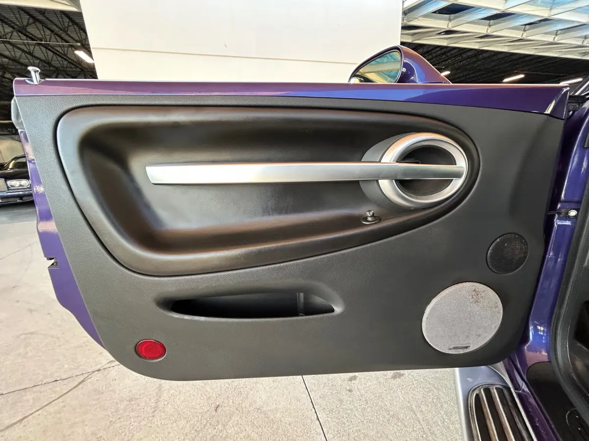 Vehicle photo 27