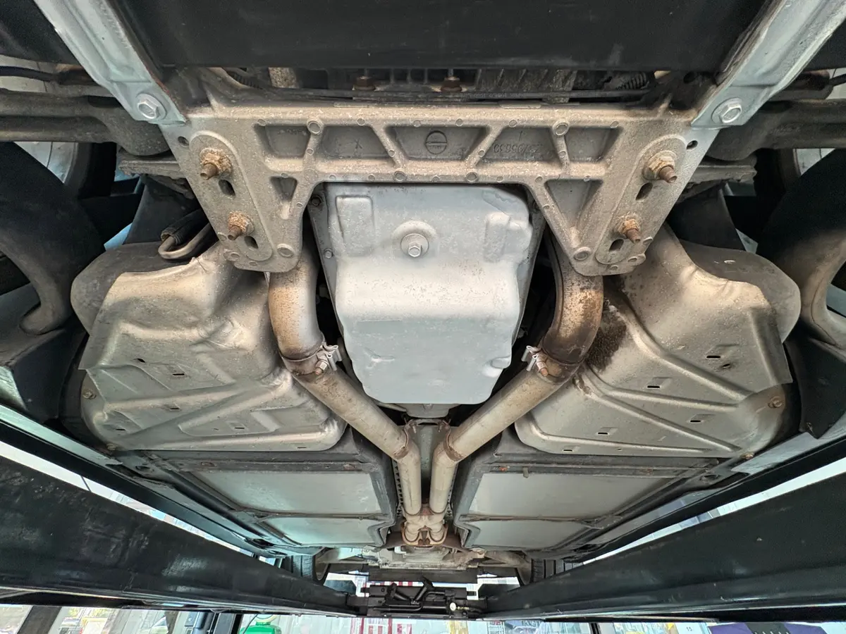 Vehicle photo 51