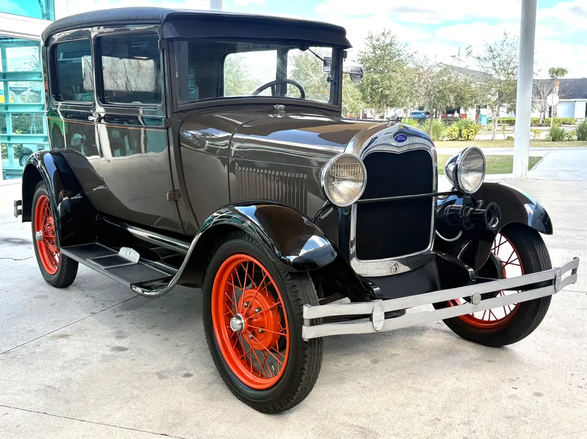 Vehicle photo 4