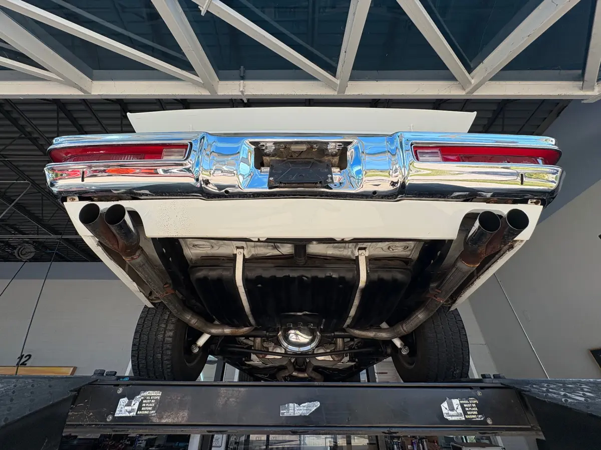 Vehicle photo 45