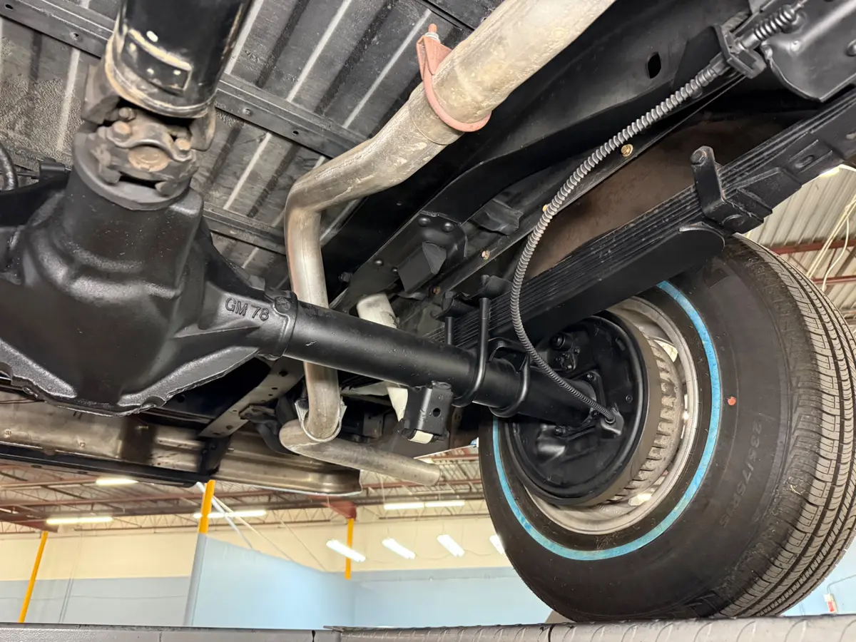Vehicle photo 40