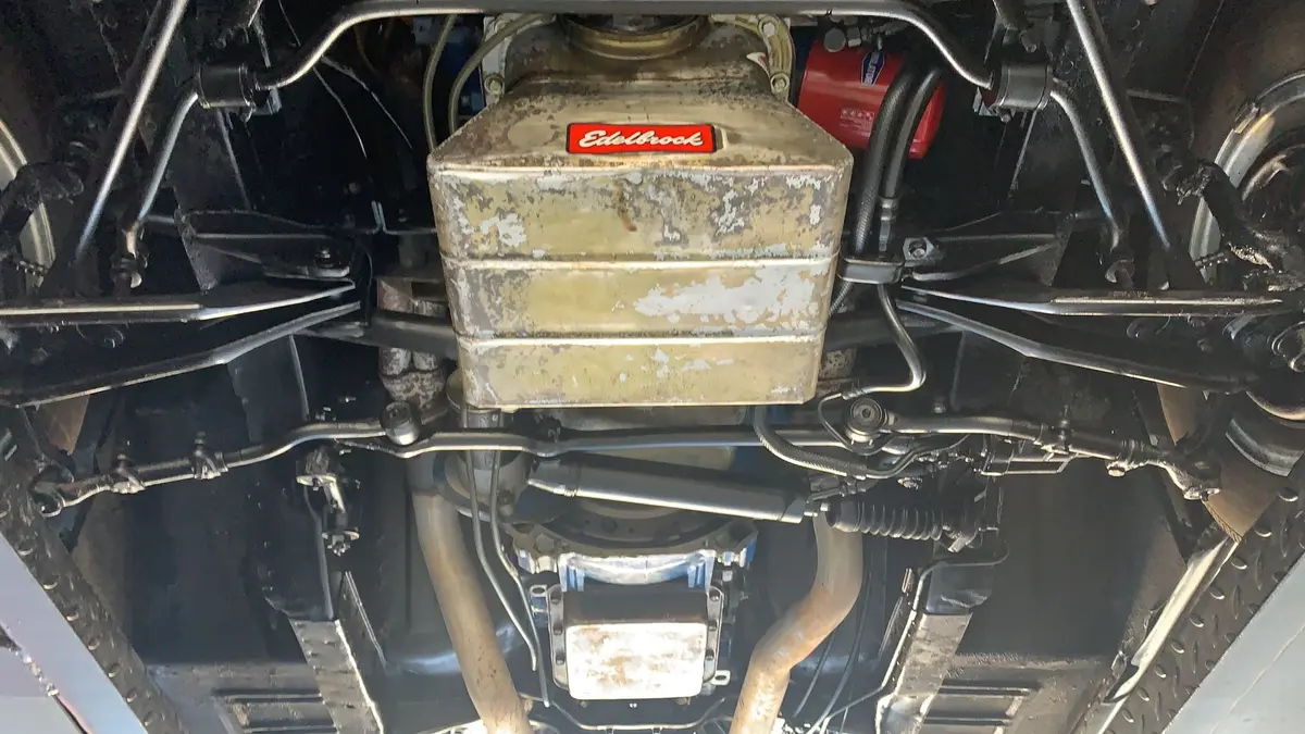 Vehicle photo 36