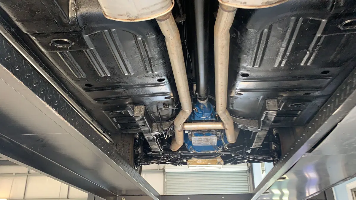 Vehicle photo 39