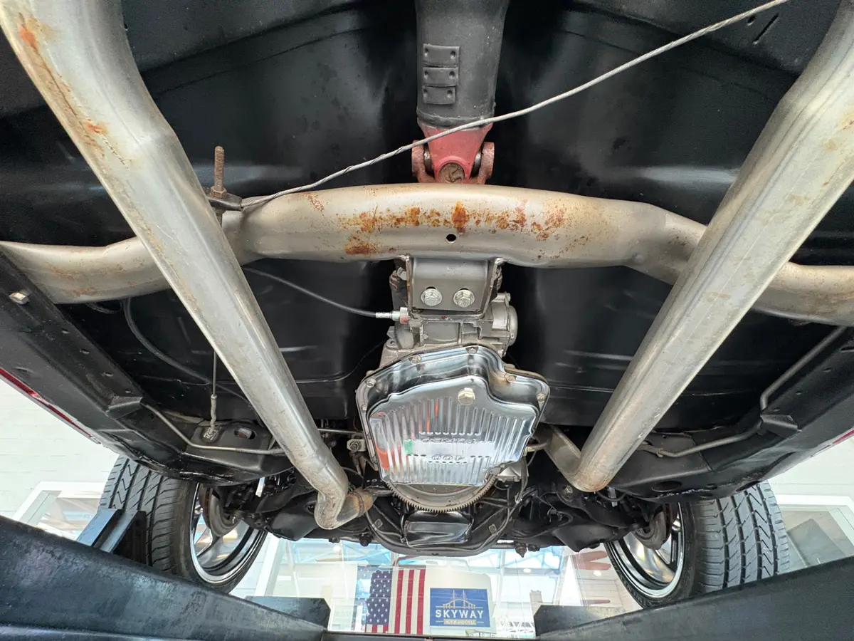 Vehicle photo 57