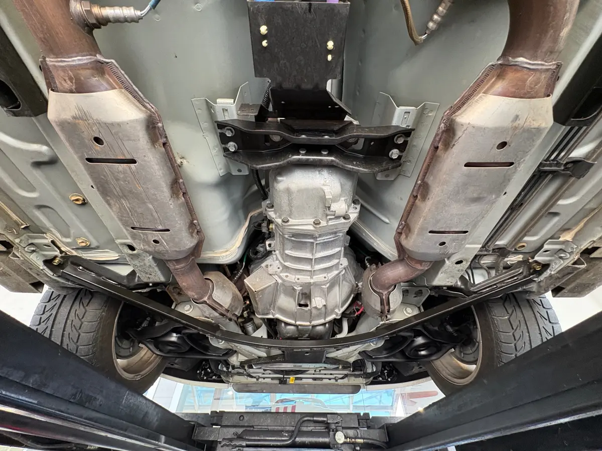 Vehicle photo 56