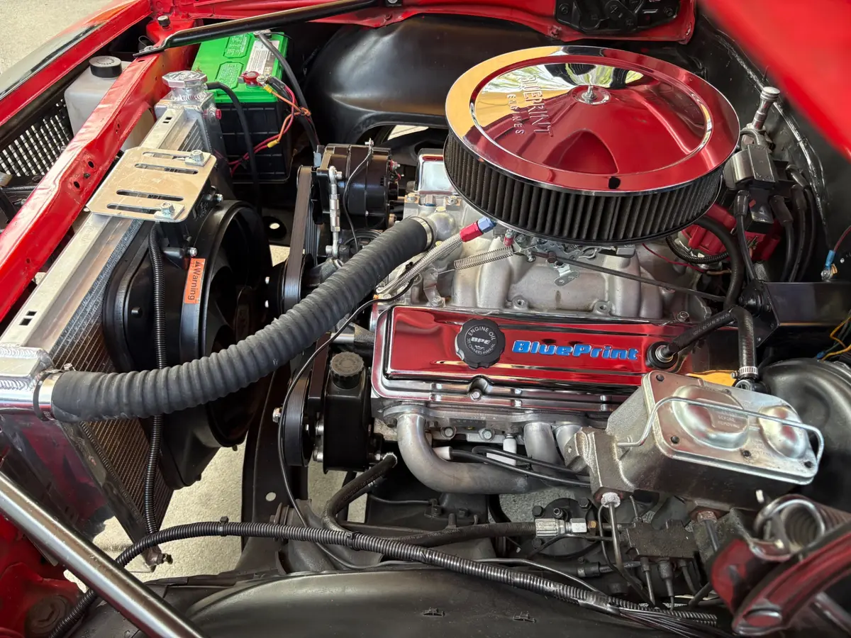 Vehicle photo 31
