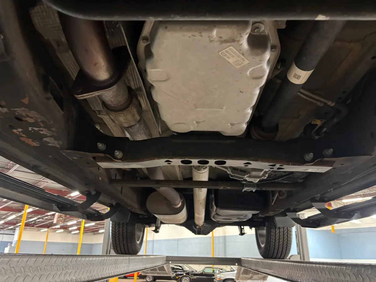 Vehicle photo 40