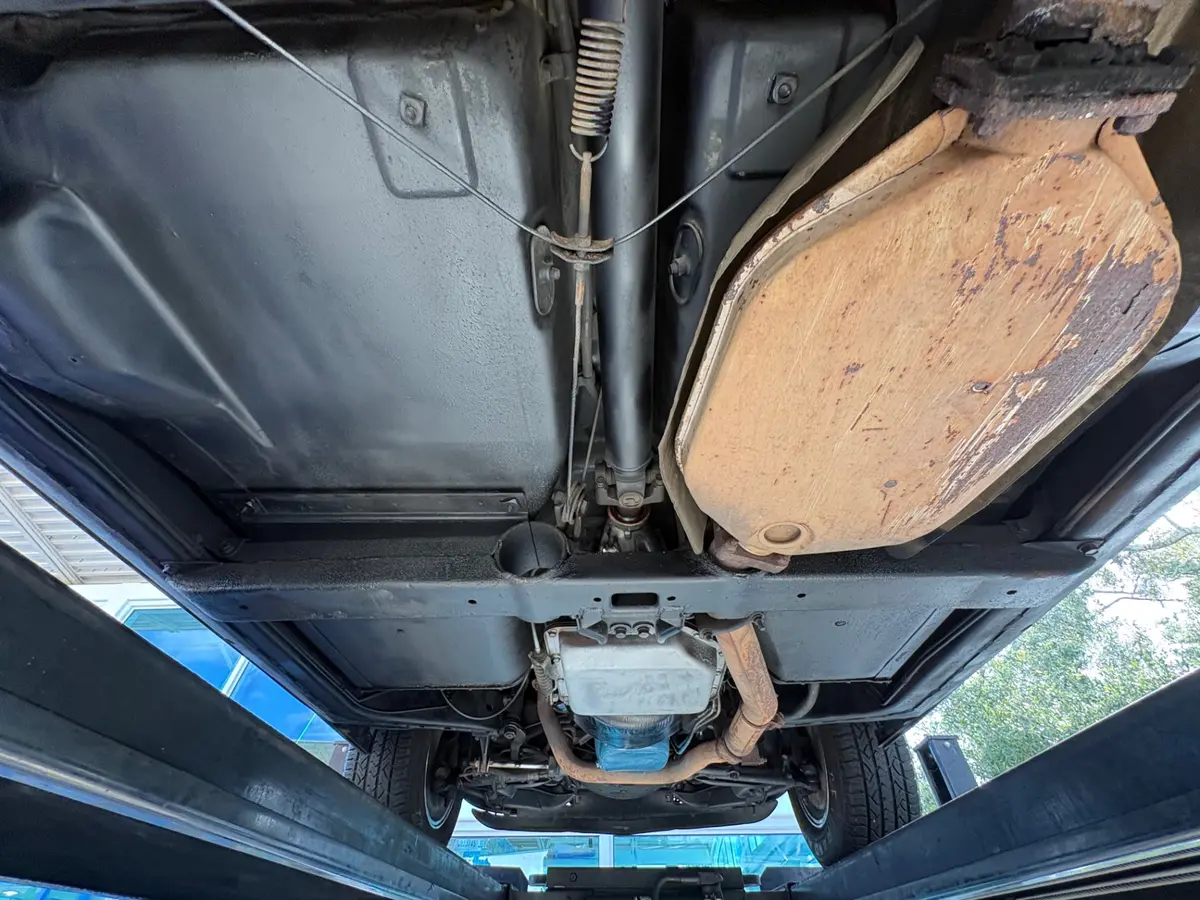 Vehicle photo 50