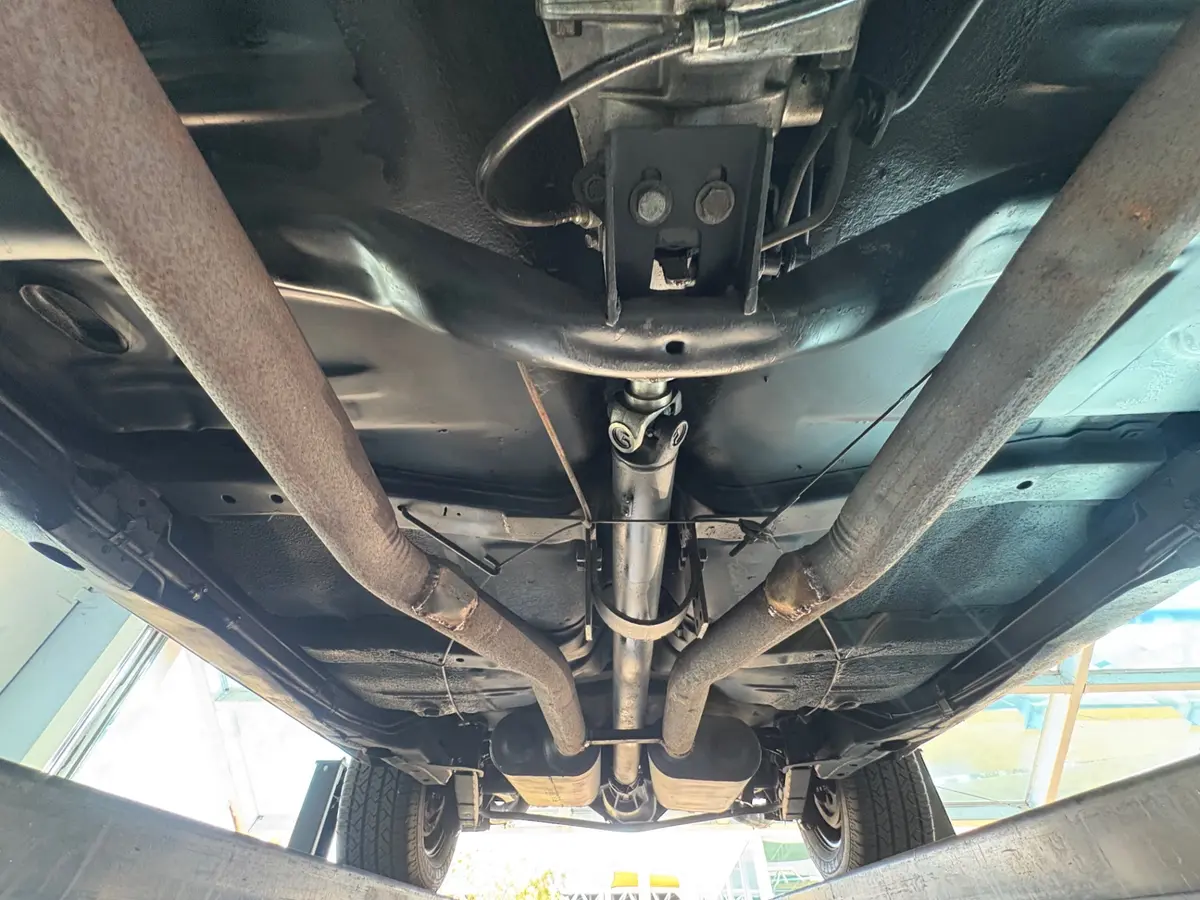 Vehicle photo 80