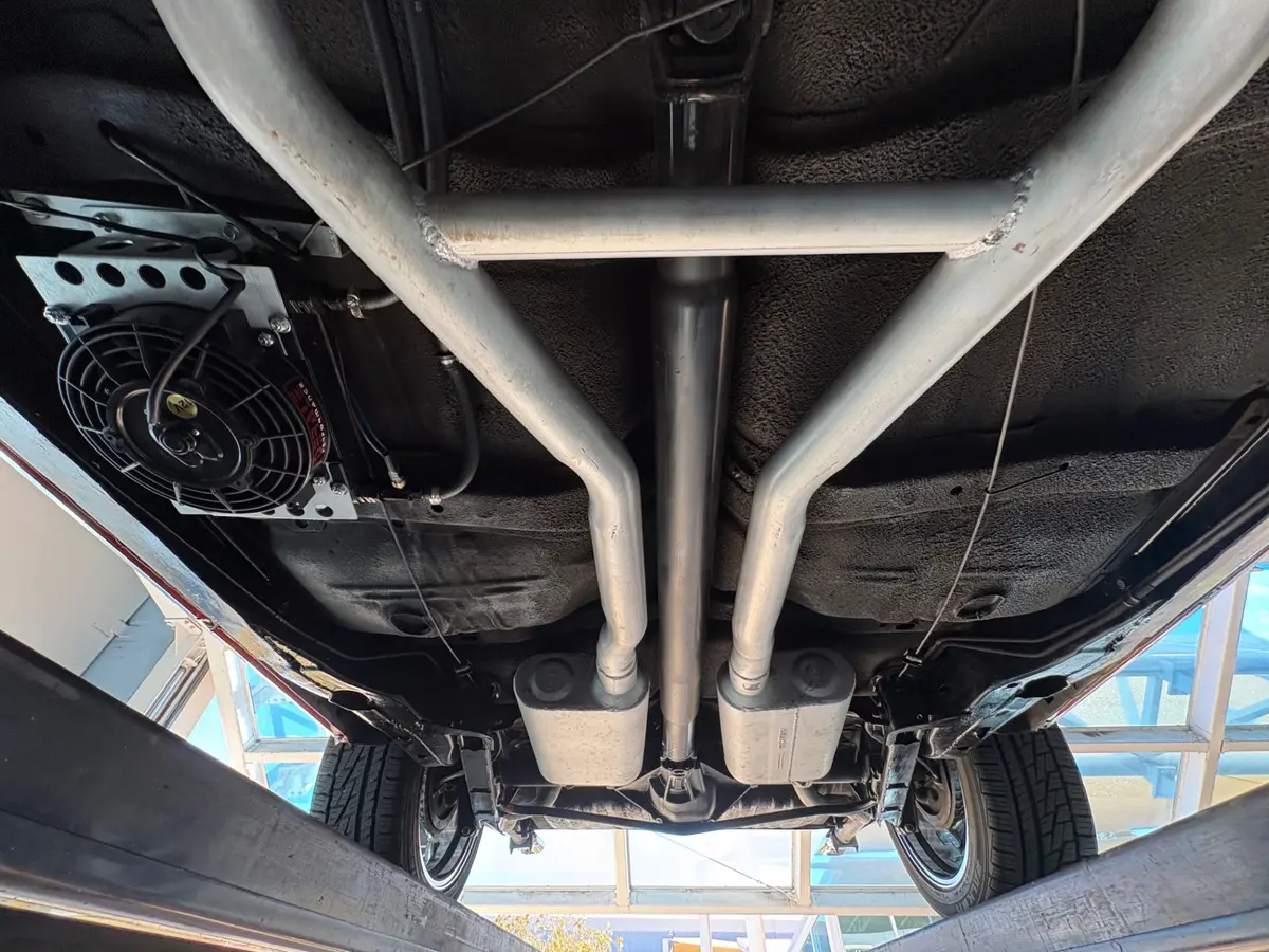 Vehicle photo 53