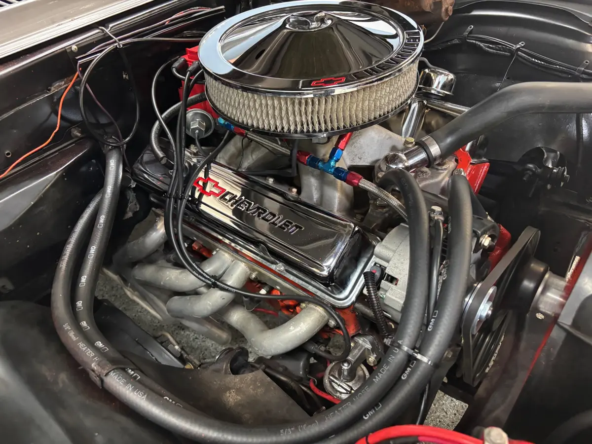 Vehicle photo 20
