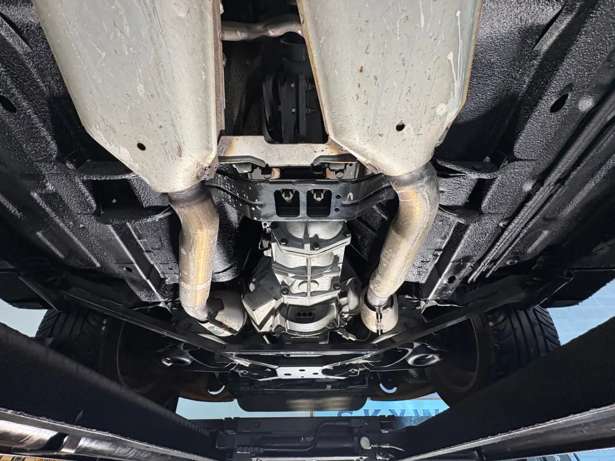 Vehicle photo 53